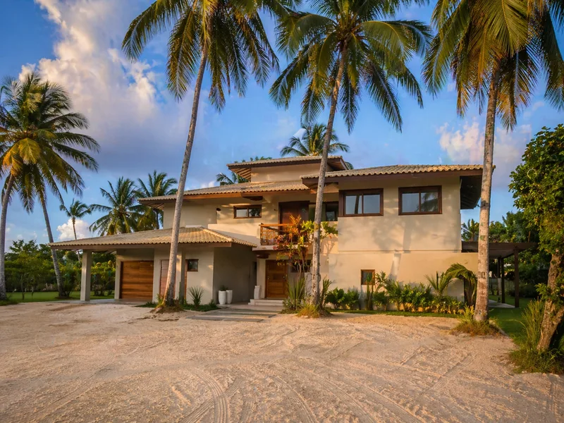 Residência de luxo em Busca Vida